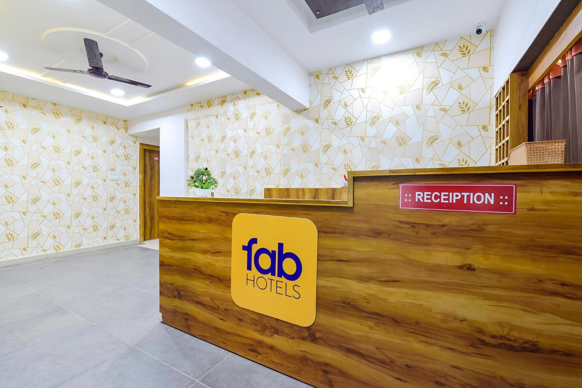 Fabhotel Star アーメダバード エクステリア 写真