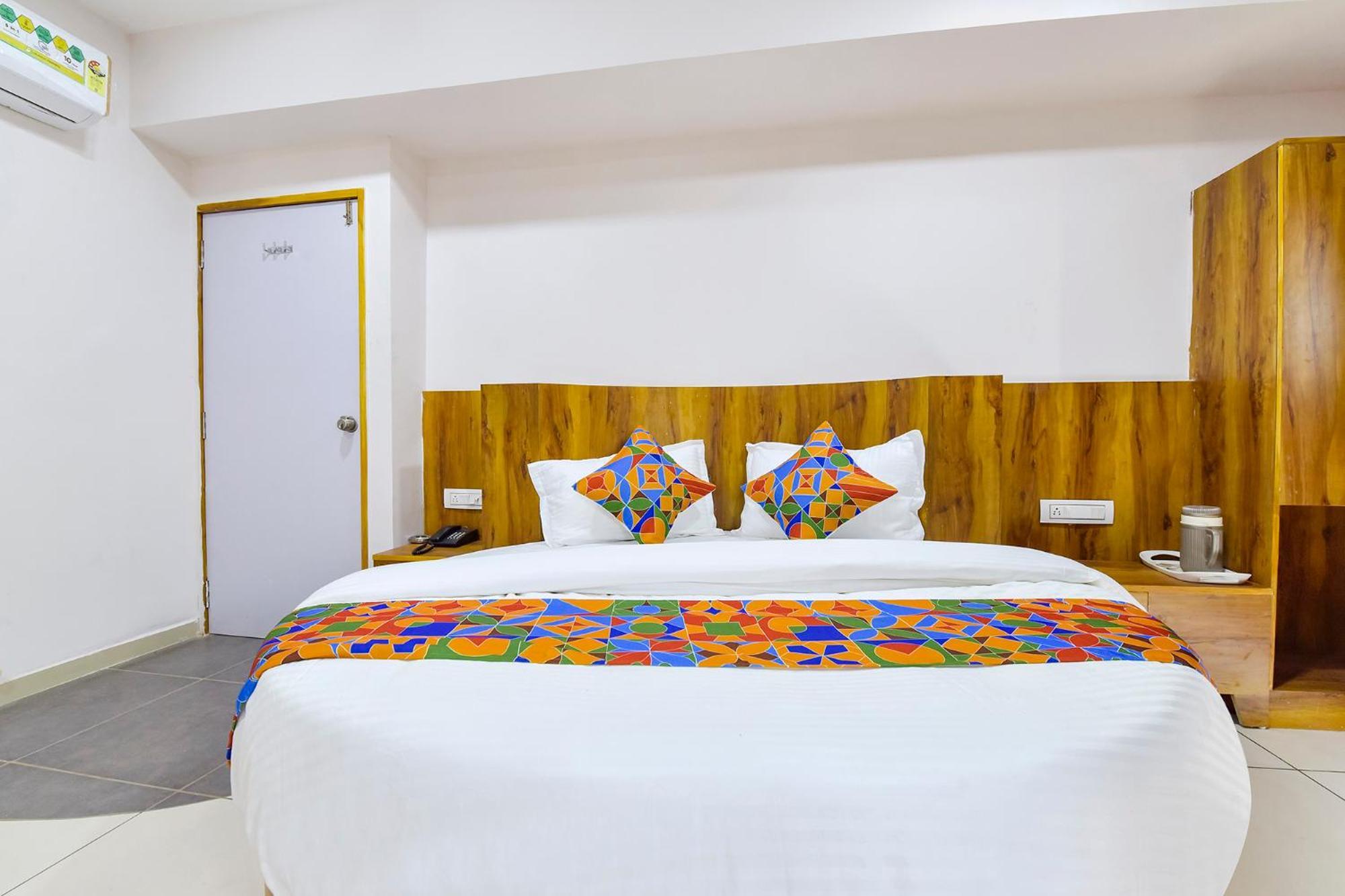 Fabhotel Star アーメダバード エクステリア 写真