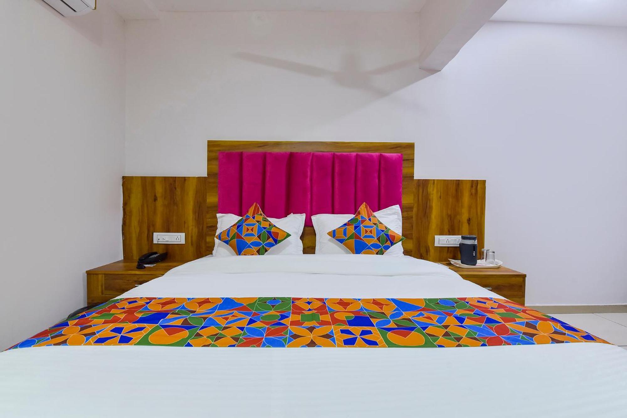 Fabhotel Star アーメダバード エクステリア 写真